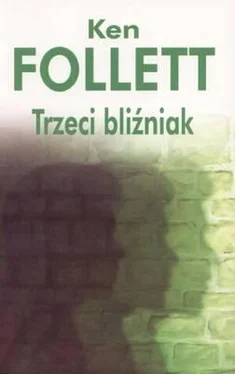 Ken Follett Trzeci Bliźniak обложка книги