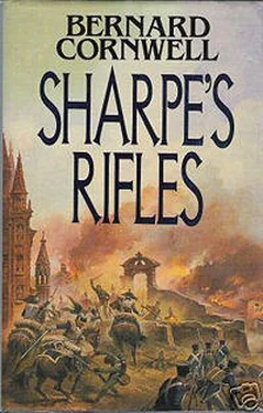 Бернард Корнуэлл Sharpe's Rifles обложка книги