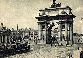 50 Стадион Динамо в день футбольного матча 51 Петровский дворец - фото 58