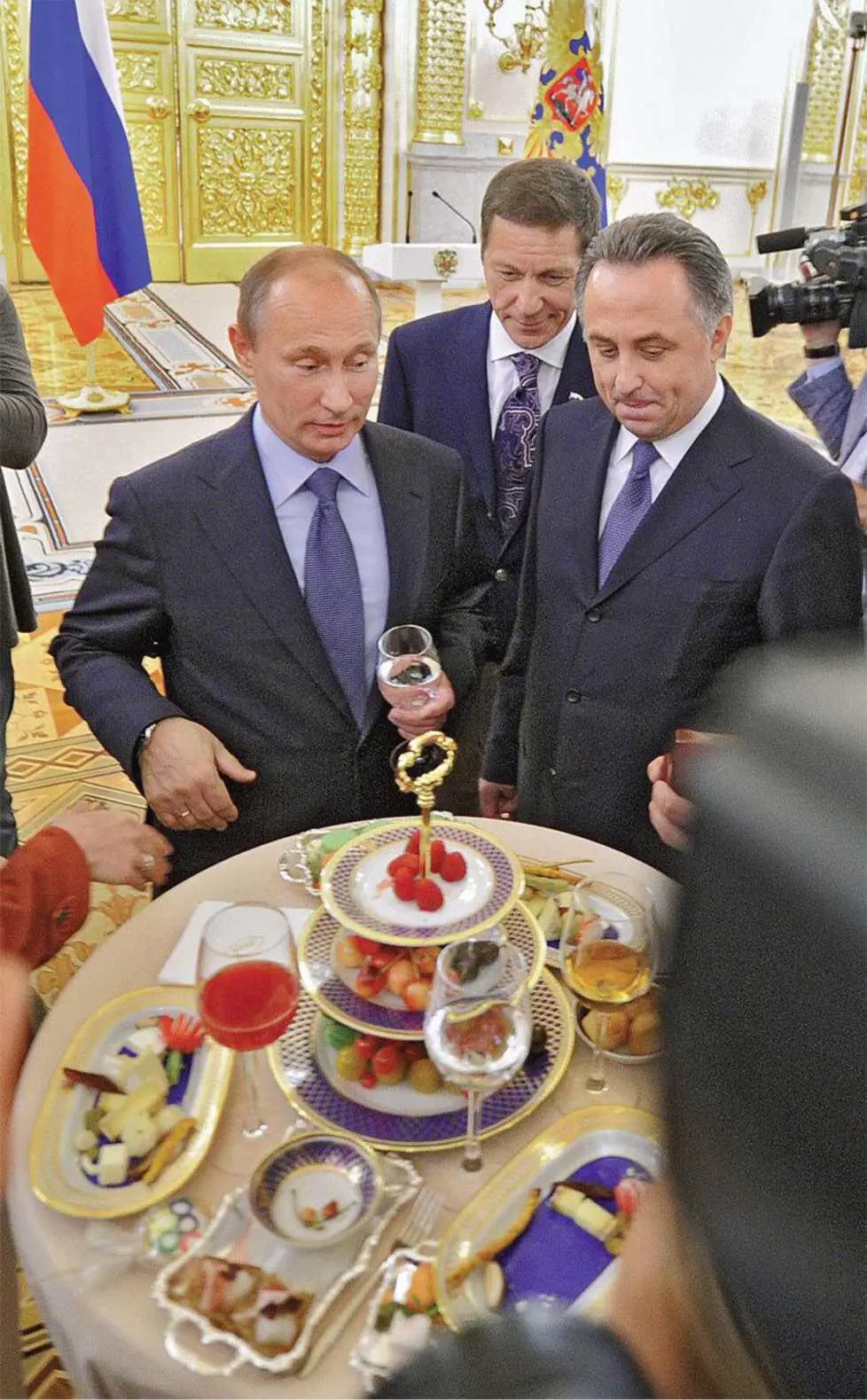 На Олимпийские игры в Лондоне Владимир Путин провожал сборную России с размахом - фото 55
