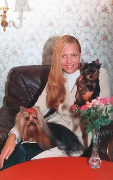 Екатерина ПолянскаяКобзон со своими любимцами Галя Юдашкина и её Йорик - фото 38