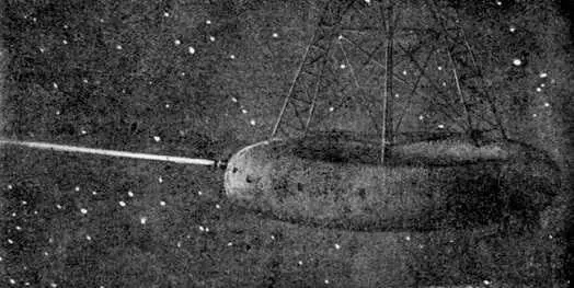 Луч прорезал бездну пространства Малопомалу светящееся извержение на Медузе - фото 13