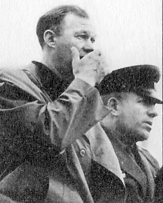 Переживает Ведь на поле играет команда ЦСКА 1976 г Открытие в Тбилиси - фото 55