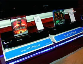 Интересно что универсал от Samsung вышел как раз тогда когда в поднадоевшей - фото 16