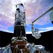 Руководство NASA дало добро на отправку к космическому телескопу имени Хаббла - фото 9