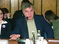 В самом начале встречи один из модераторов от ЛДПР сообщил что от круглых - фото 54