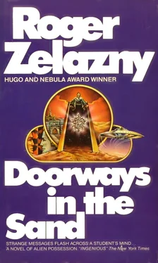 Roger Zelazny Doorsways in the Sand обложка книги