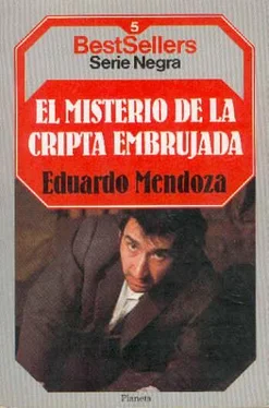 Eduardo Mendoza El Misterio De La Cripta Embrujada обложка книги