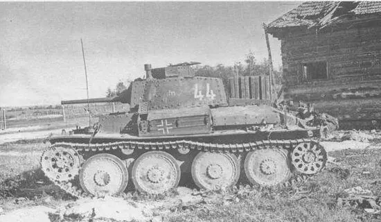 Pz38t AusfG из состава 20й танковой дивизии подбитый советской - фото 205