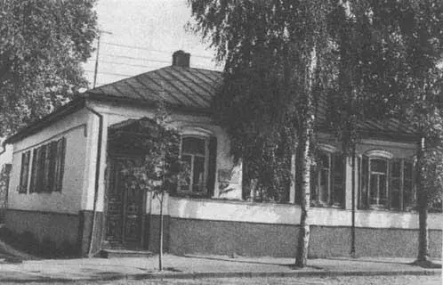 Сережа с няней Варварой Ивановной Марченко Июль 1907 г Сережа Королев в - фото 7