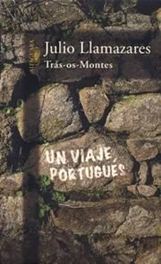 Julio Llamazares Trás-os-Montes: Un viaje portugués обложка книги