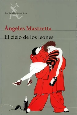 Ángeles Mastretta El Cielo De Los Leones обложка книги