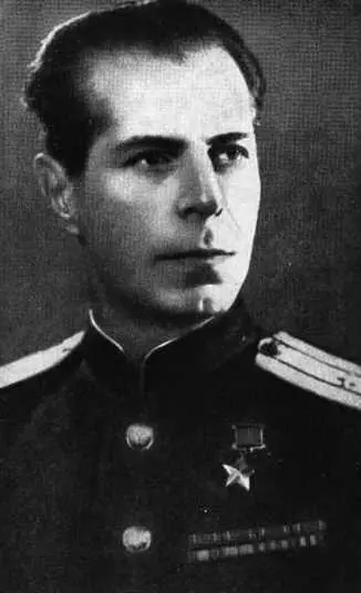 Герой Советского Союза Дмитрий Николаевич Медведев Таким впервые появился в - фото 11