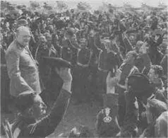 Солдаты бывшего 4го гусарского полка в котором некогда служил Черчилль - фото 20