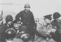 Переправа через Рейн в сопровождении генерала Симпсона командующего 9й армией - фото 27