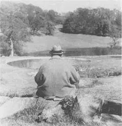 Черчилль со своей собакой Руфусом в Чартвелле Колесница с останками Черчилля - фото 35