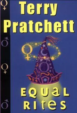 Terry Pratchett Equal Rites обложка книги