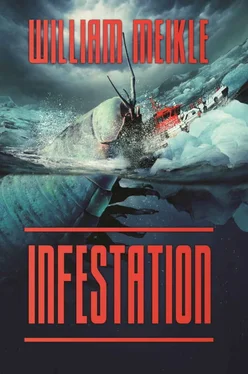 William Meikle Infestation обложка книги