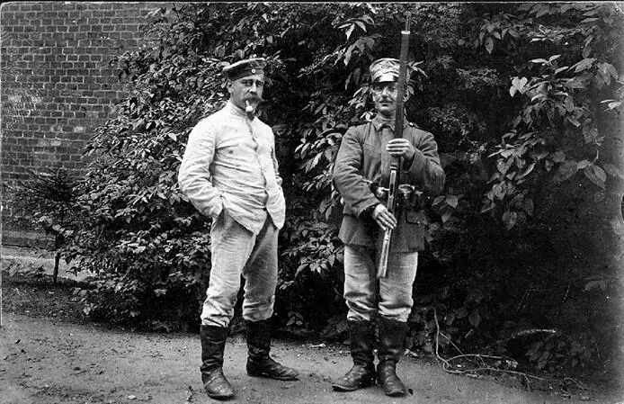 Открытка Артура Эгера участника Первой мировой войны 1915 г на фото он - фото 4