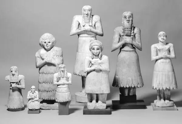 Шумерские статуэтки В археологических музеях хранятся интересные артефакты - фото 1