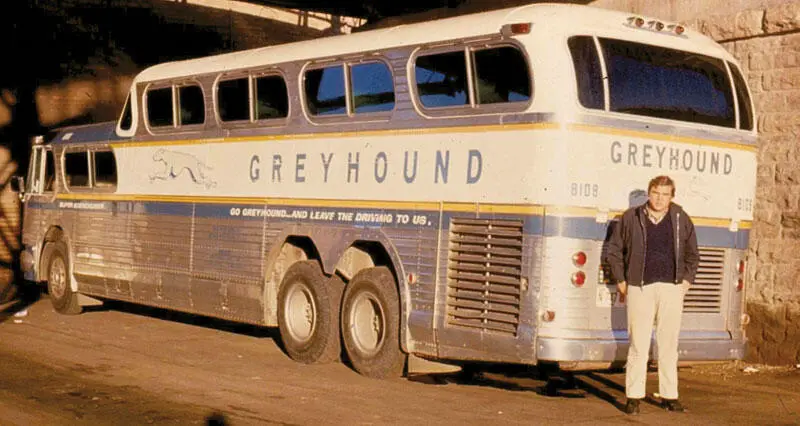 1965 год Шайенн штат Вайоминг Go and Leave the Driving To Us 100 000 км - фото 11