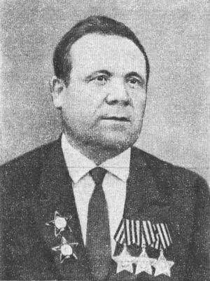 А А Гришин В Н Головань М И Брагин первый справа Д И - фото 3