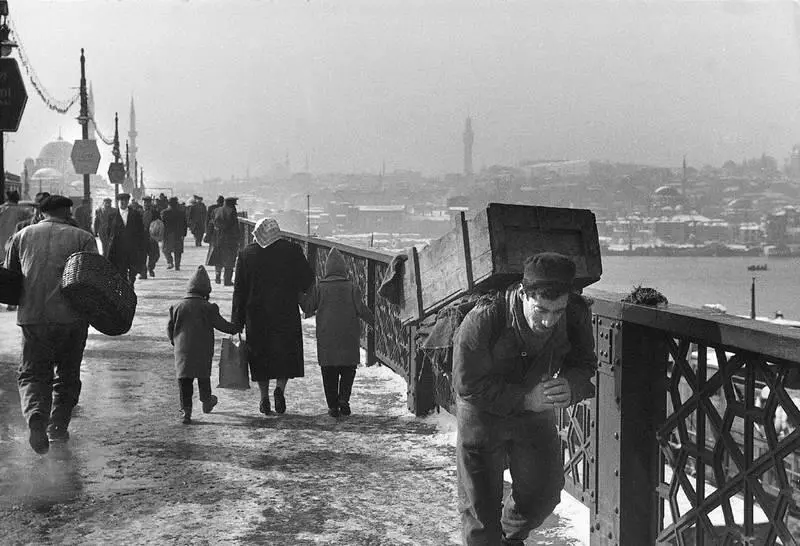 В 1958 году еще до того как я научился читать и писать в Стамбуле было - фото 29
