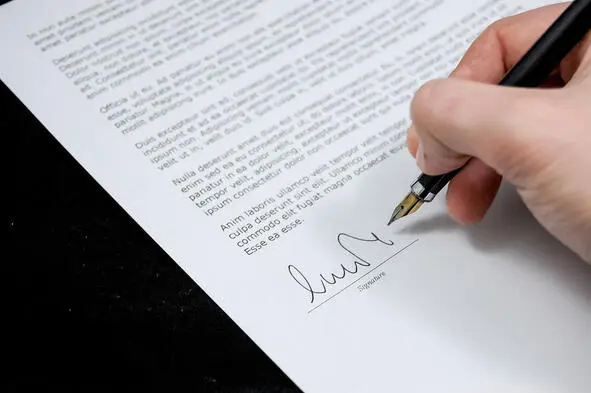Когда учетная запись открывается с использованием приложения поддельных или - фото 13