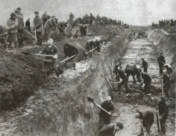 Строительство оборонительных рубежей на подступах к Москве Сентябрь 1941 г - фото 28
