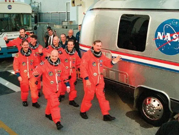 My space shuttle Discovery crew headed to the launchpad for my first - фото 40