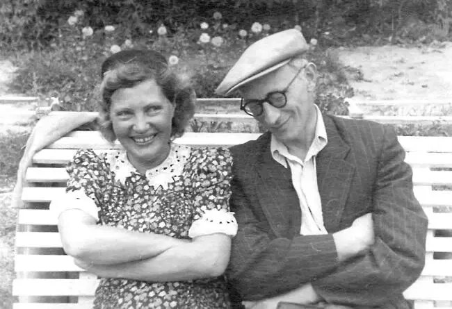Елена Ивановна и Евгений Рысс Когда я стала заходить к Елене Ивановне на улицу - фото 7