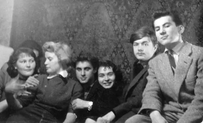 О моей маме после Золушки власти кино просто забыли Какоето время она - фото 14
