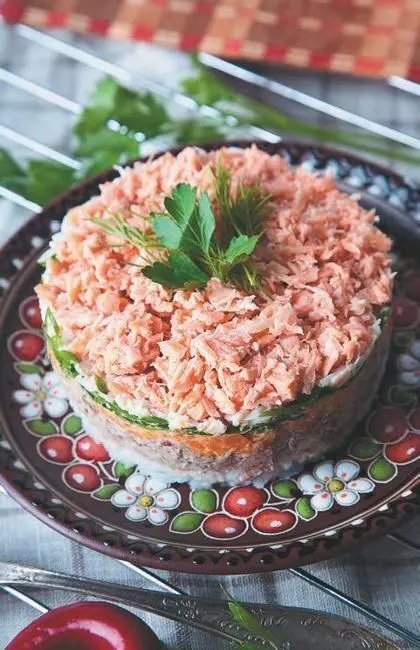 Ингредиенты 200 г семги 240 г консервированной скумбрии 150 г риса - фото 33