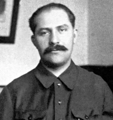 Лазарь Каганович Начало 1930х гг Лаврентий Берия Середина 1920х гг С - фото 44