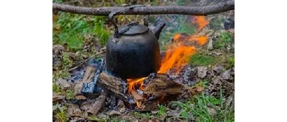 Опять серое утро и без дождя Одежда подсохла Ананьев шарит по карманам - фото 11