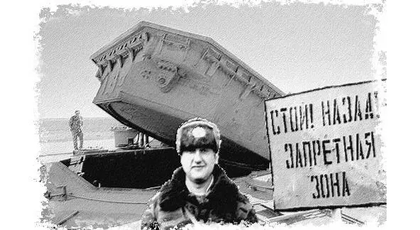 Капитан Романов спустился в своё хранилище на скоростном лифте Бокс с техникой - фото 12