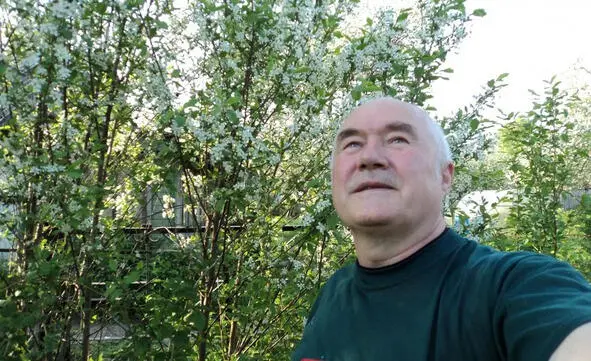 Гимн Удмуртии Луга родные белые берёзки Синеет небо над моей страной - фото 8