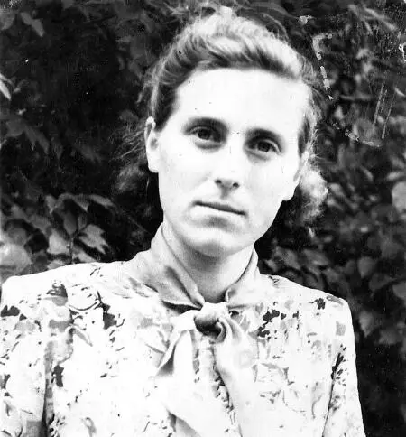 Мама из того времени когда она вела дневник В Удельной с дедушкой В - фото 19