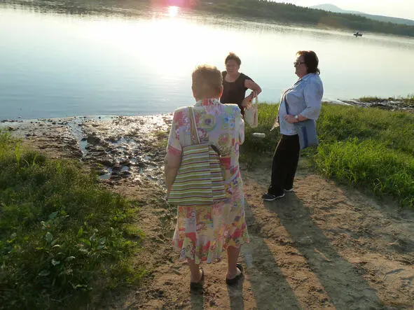 р Вишера На берегу видны родники Это благодаря им вишерская вода всегда - фото 6