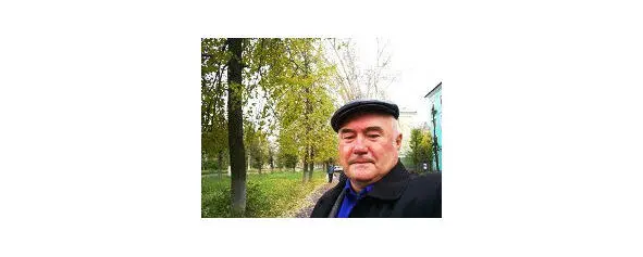 На берег моря ты пришла ко мне Далёких гор вершины заалели На берег моря ты - фото 6