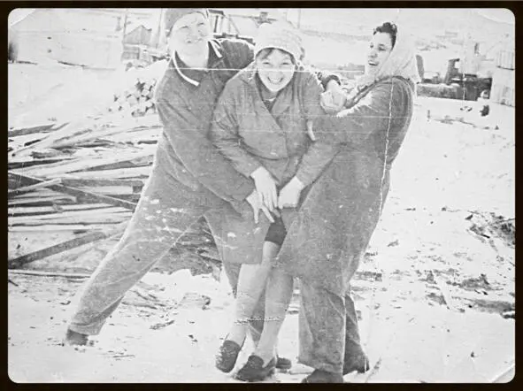 Лесопункт 1974 год В процессе трудовой деятельности бабушка знакомилась с - фото 7