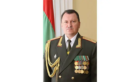 Родился в 1969 г в д Раковцы Сморгонского района Гродненской области В 1990 - фото 6