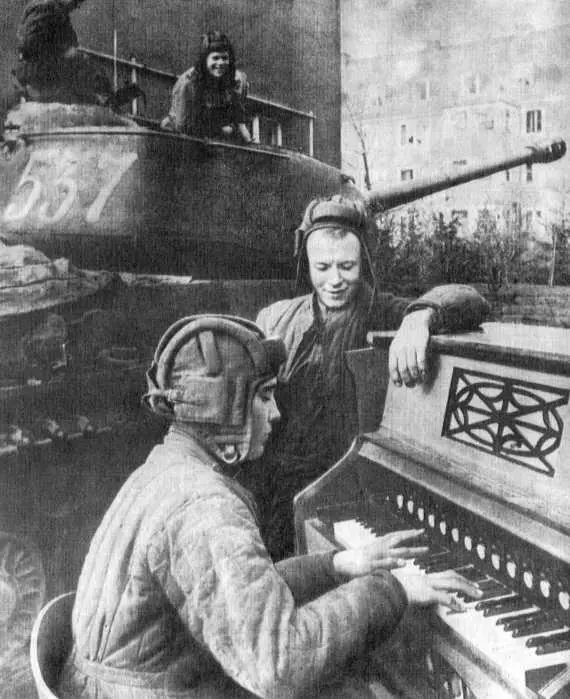 Танк победы Боевой опыт Берлинской операции в области применения танков - фото 57