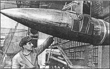 Снаряд пушки железнодорожной артиллерийской установки В июле 1933 года - фото 162