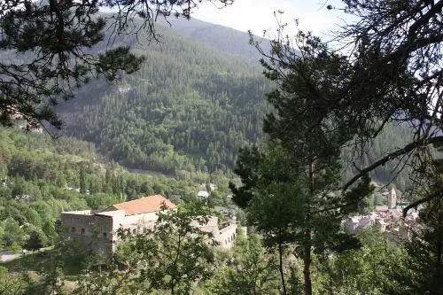 Village fortifié de ColmarsLesAlpes le Fort de Savoie apparut dans la - фото 3