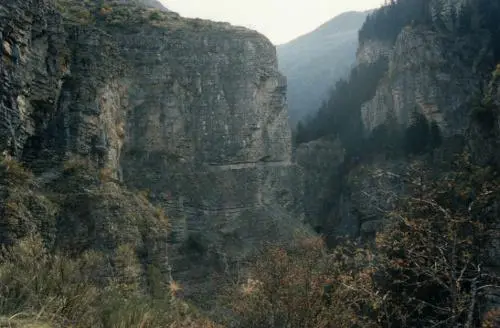 Les Gorges de SaintPierre Endroit idéal pour une chute mortelle chap - фото 42