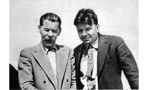 Максим Горький и Леонид Леонов И конечно мы расспрашивали Леонида Леонова о том - фото 10