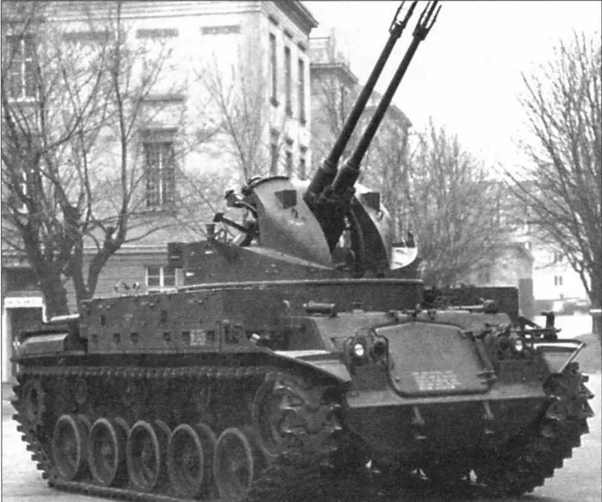 ЗСУМ42 австрийской армии Американцы активно использовали ЗСУ М42 в Индокитае - фото 41