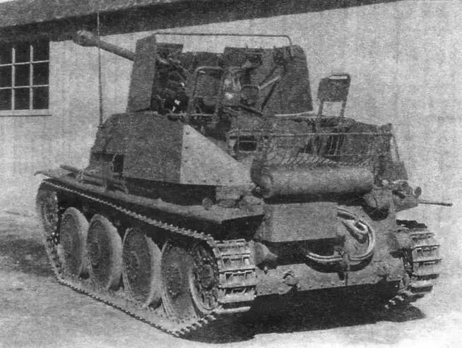 Истребитель танков SdKfz 139 Мардер III Хорошо видны сиденья членов - фото 15