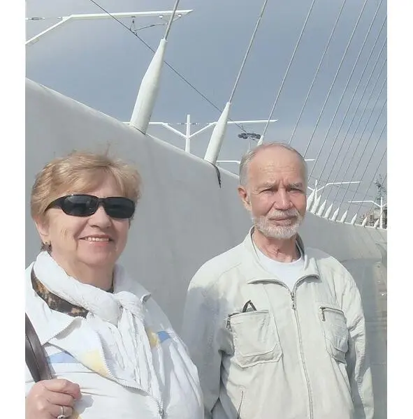 Валентин и Зинаида Серебряковы на Иерусалимском мосту ноябрь 2012 г Вместо - фото 2